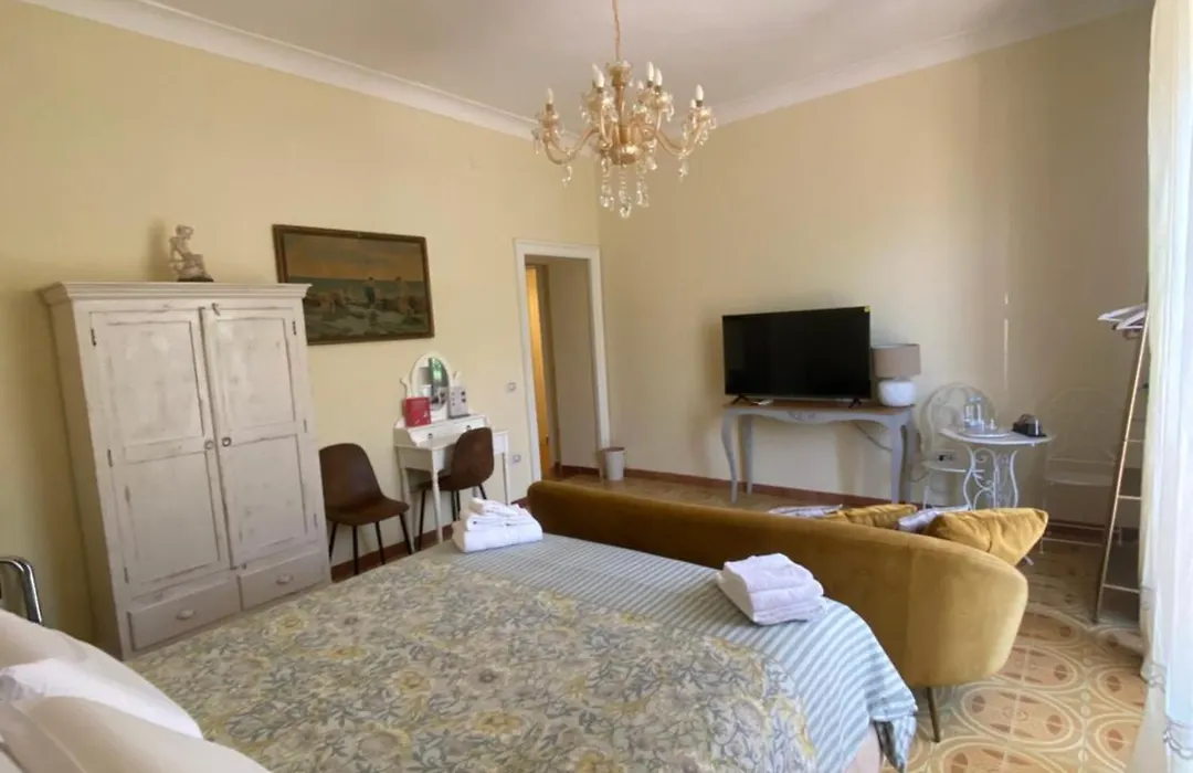 Scognamiglio Suites-1